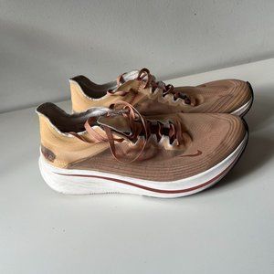 Nike Zoom Fly SP Women's running shoes size 9